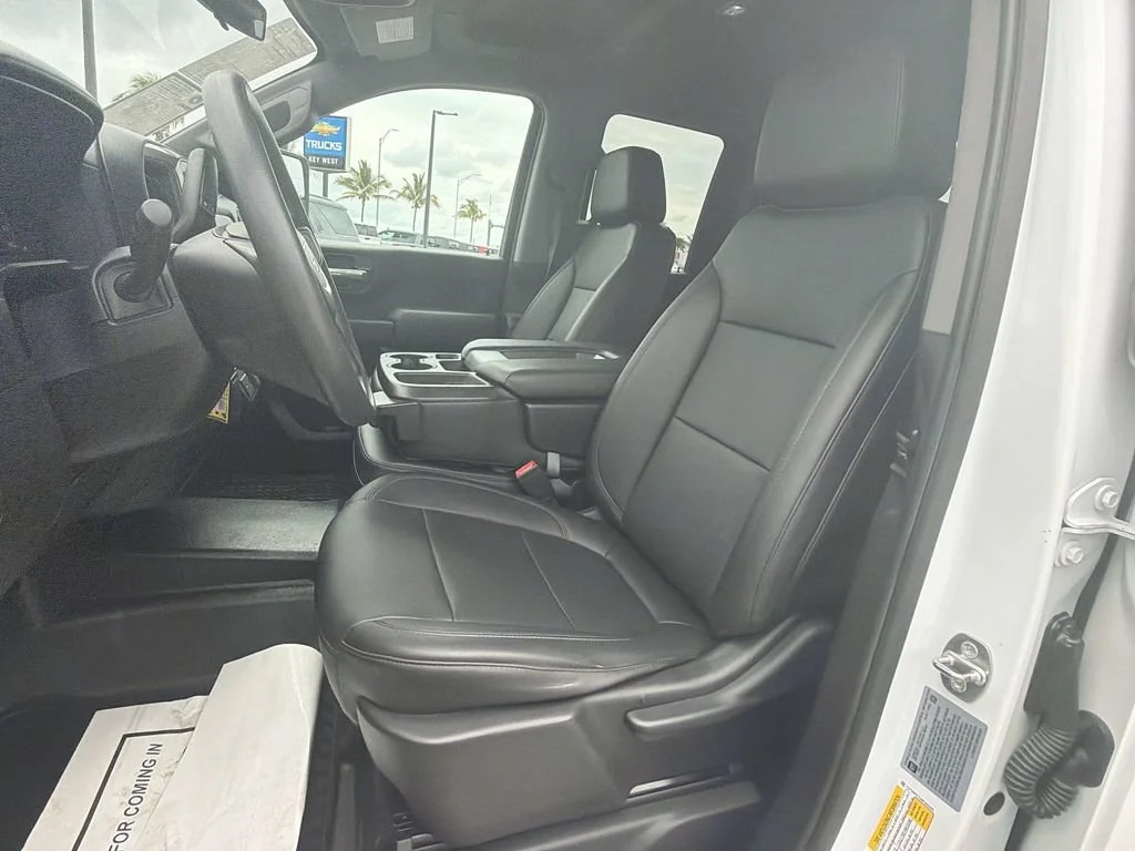 Used 2021 SUMMIT WHITE GMC 2WD Double Cab Long Bed image 26