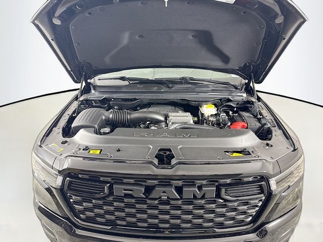 New 2026 Diamond Black Crystal Pearl-Coat Exterior Paint RAM Big Horn/Lone Star image 27