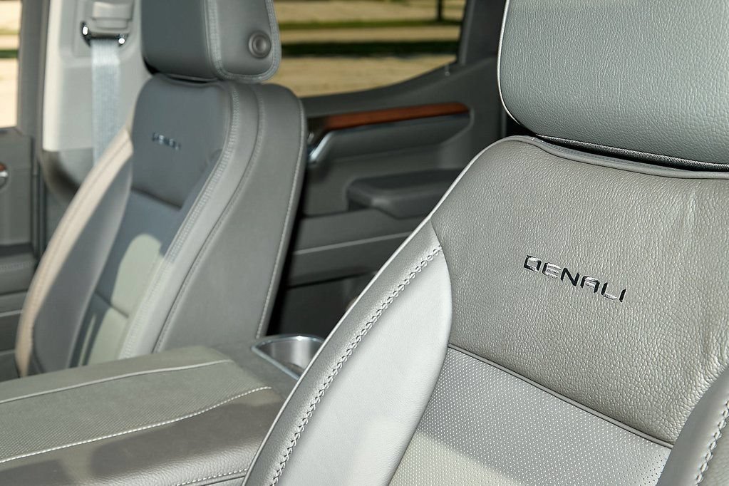 New 2026 Glacier White Tricoat GMC Denali image 40