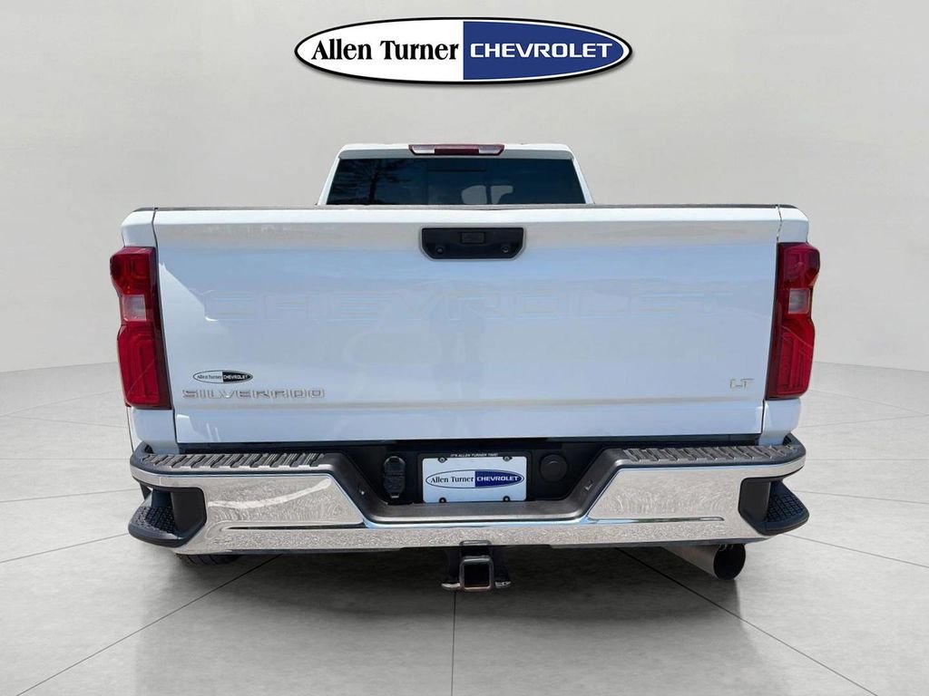 Used 2025 White Chevrolet LT image 5