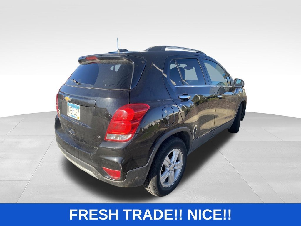 Used 2020 MOSAIC BLACK METALLIC Chevrolet LT image 4