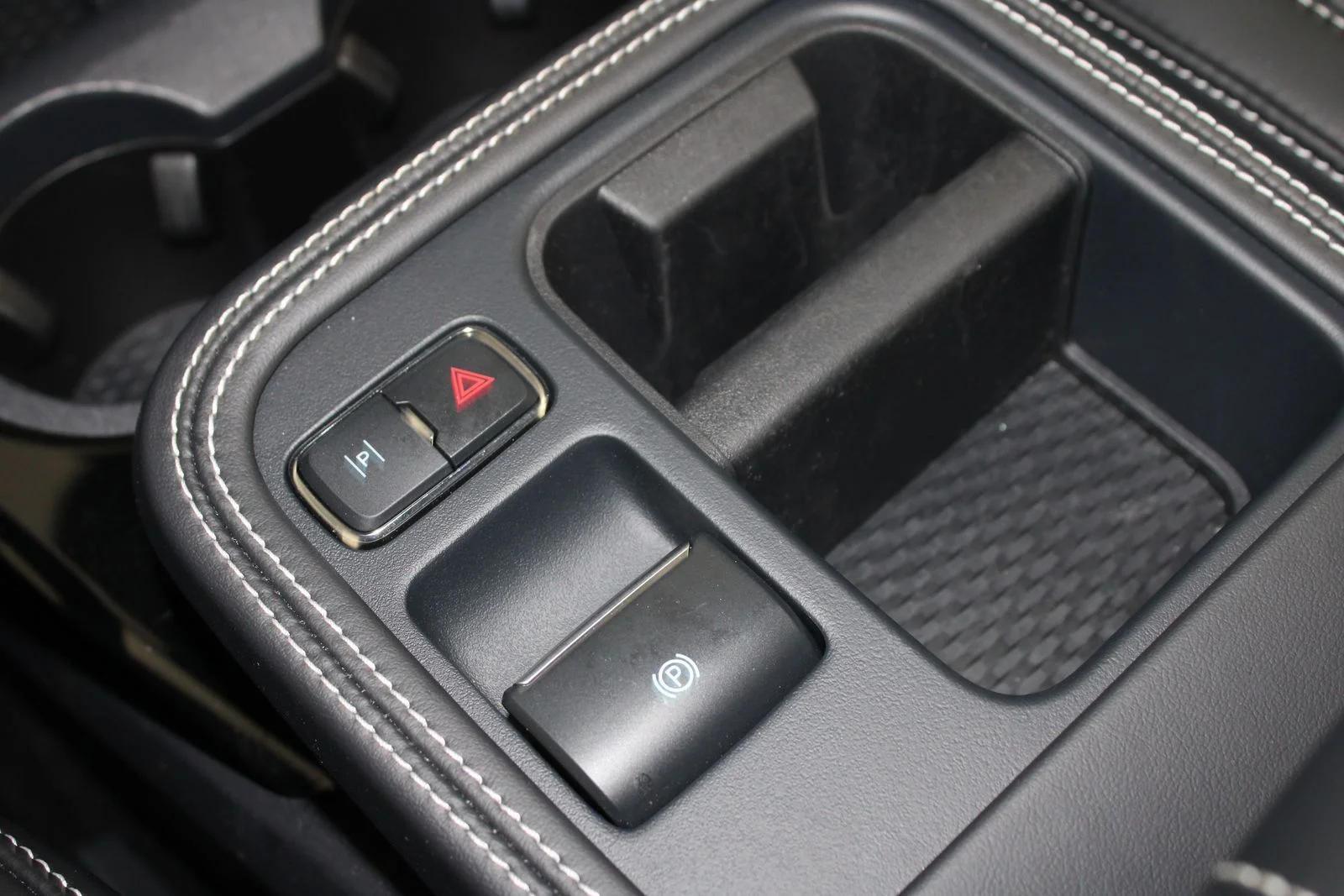 Used 2025 Green Ford GT image 26