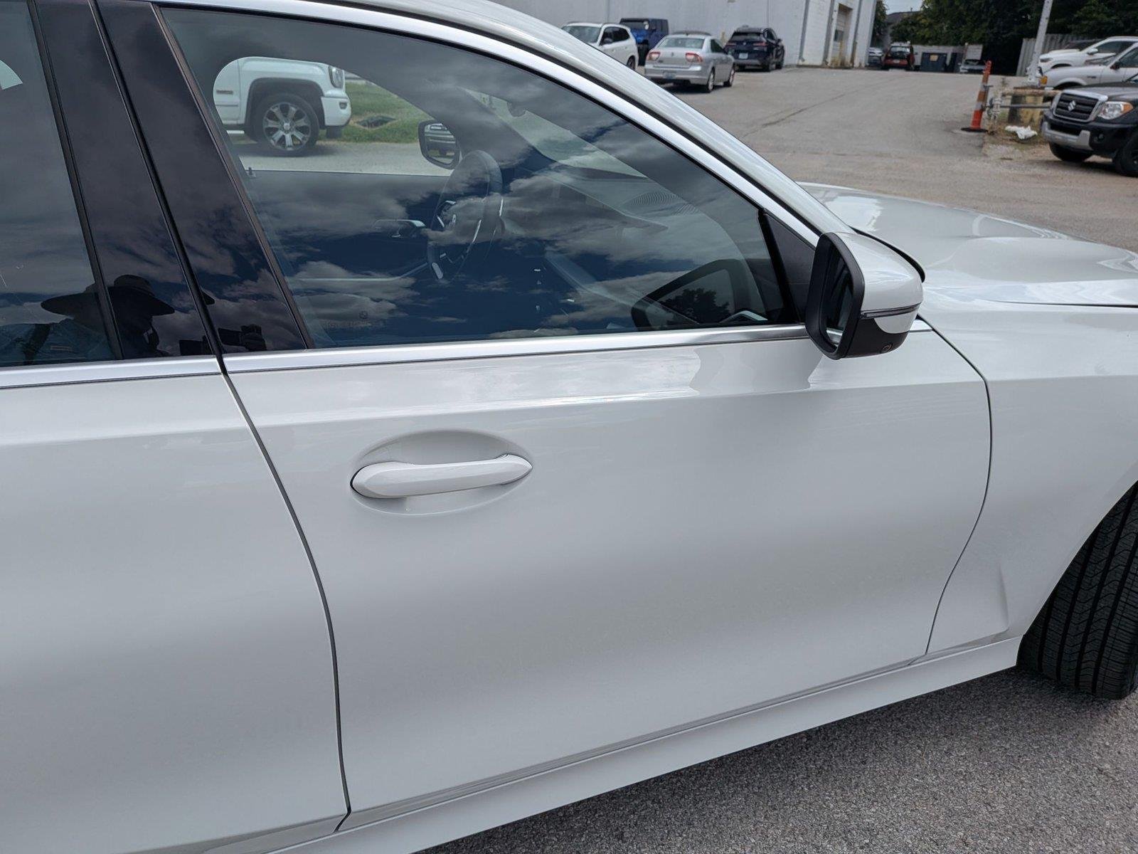 Used 2025 Alpine White BMW 330i xDrive image 34