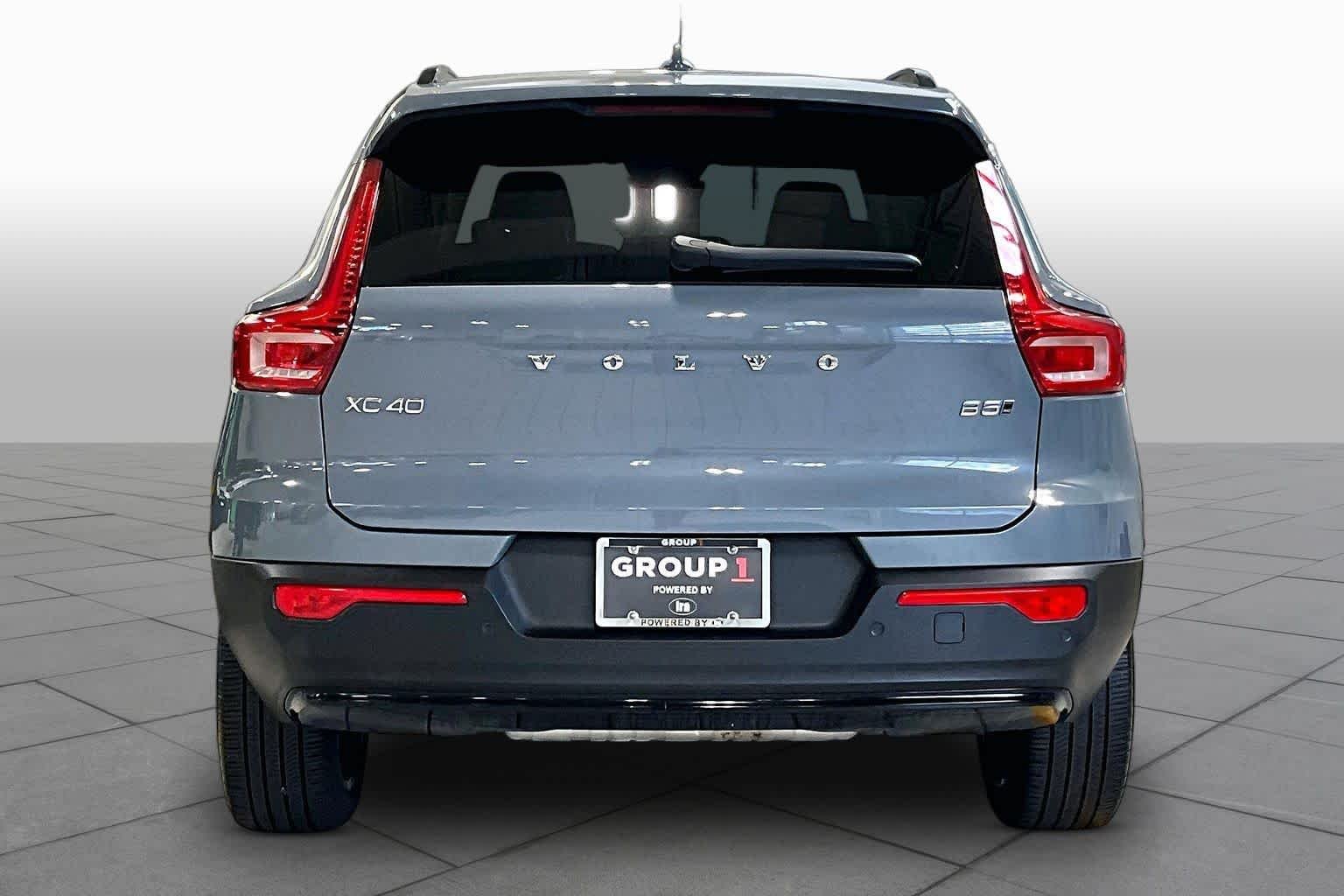 Used 2023 Thunder Grey Metallic Volvo Ultimate Dark Theme image 5