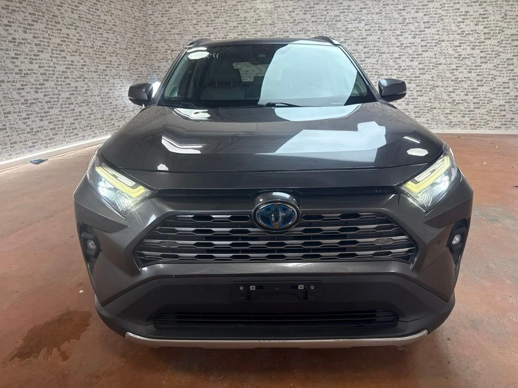 Used 2022 Gray Toyota Limited image 2
