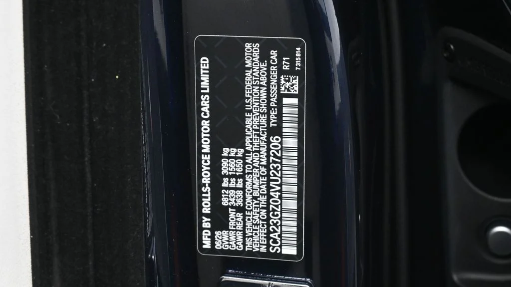 New 2027 Black Rolls-Royce  image 22