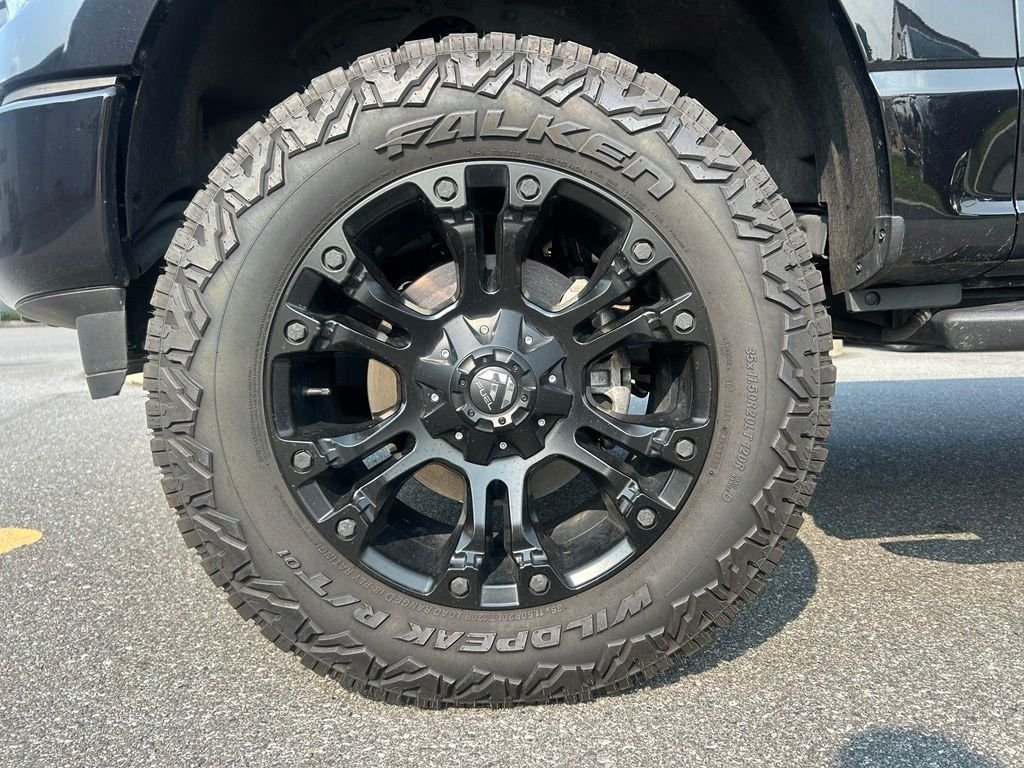 Used 2023 Black Metallic Ford XLT image 13