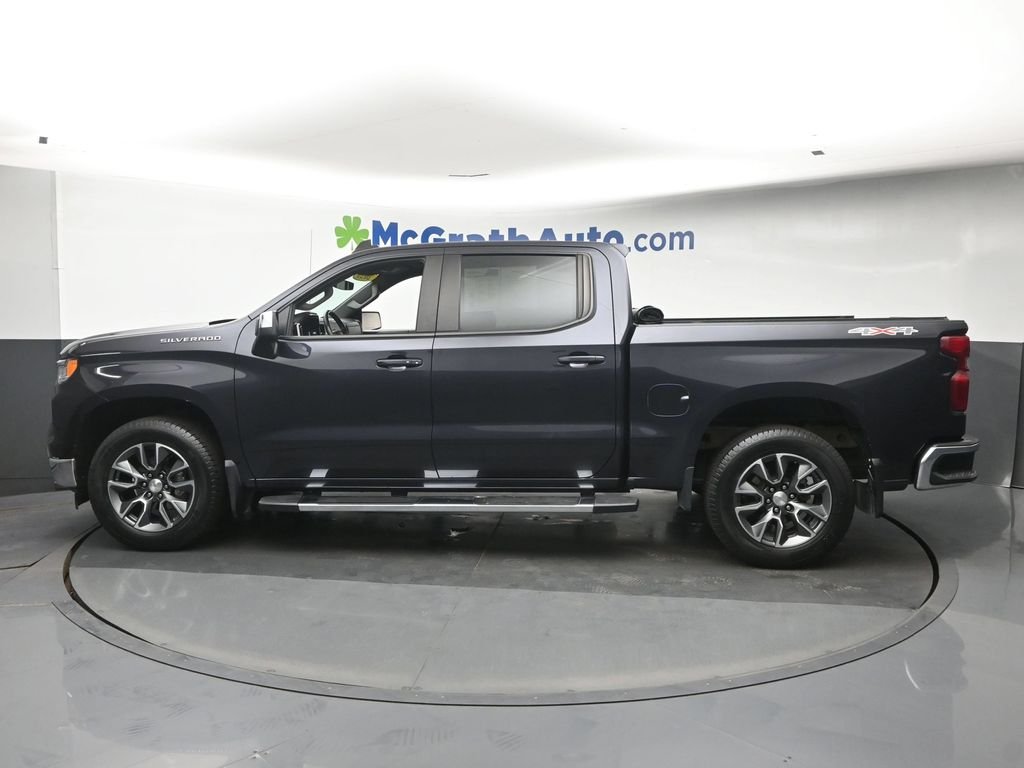 Used 2023 Gray Chevrolet LT image 23