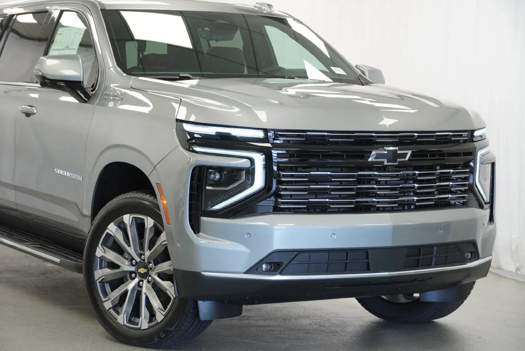 New 2026 Sterling Gray Metallic Chevrolet High Country image 8