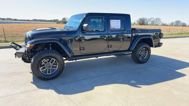 Used 2025 Black Jeep Mojave X image 4