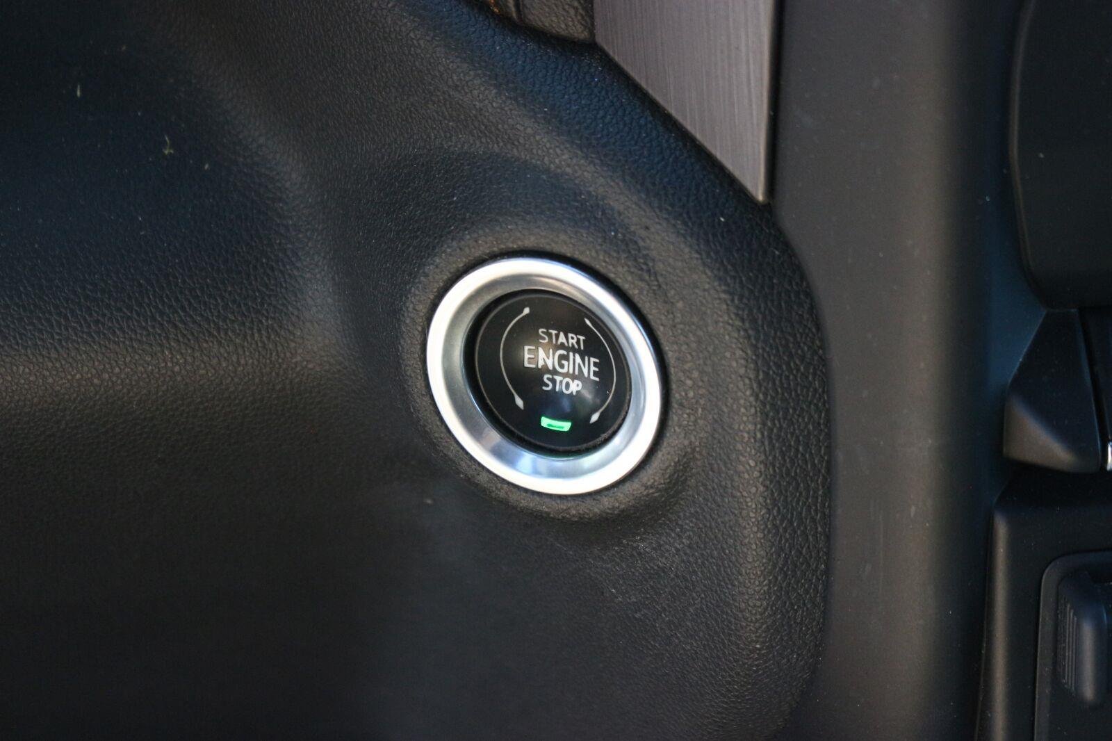 Used 2019 SUMMIT WHITE GMC AT4 image 31