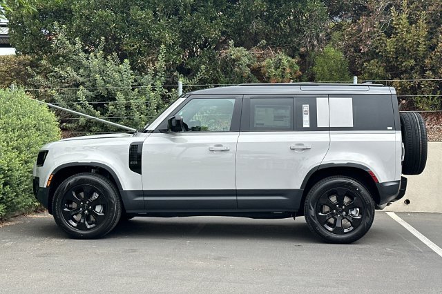 New 2026 Borasco Grey Land Rover S image 2