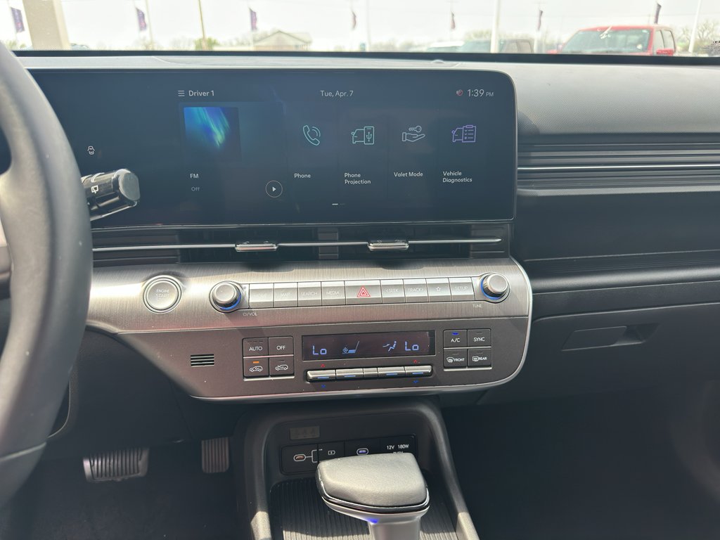 Used 2025 Cyber Gray Metallic Hyundai SEL image 18