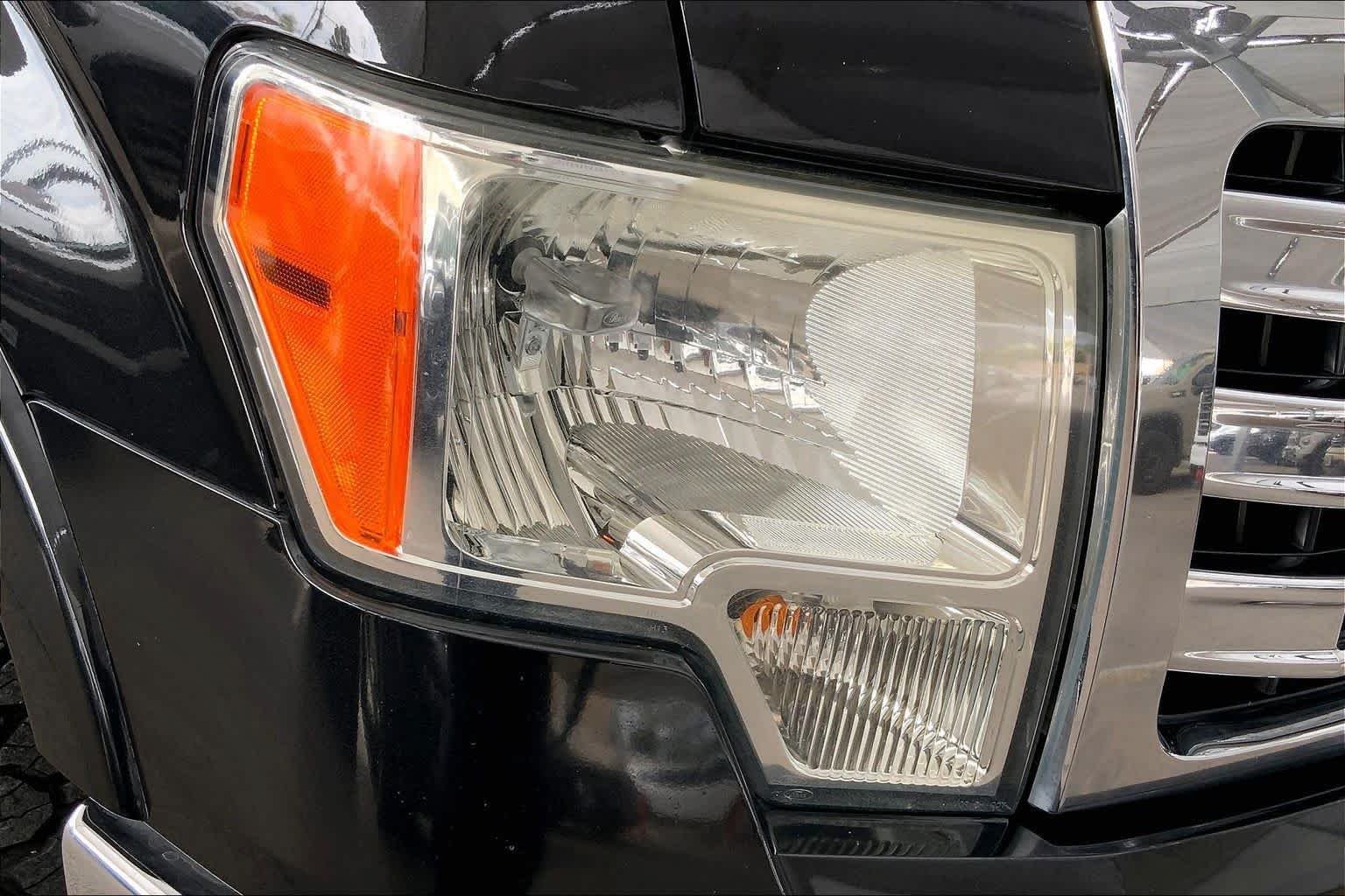 Used 2013 Tuxedo Black Metallic Ford Lariat image 27