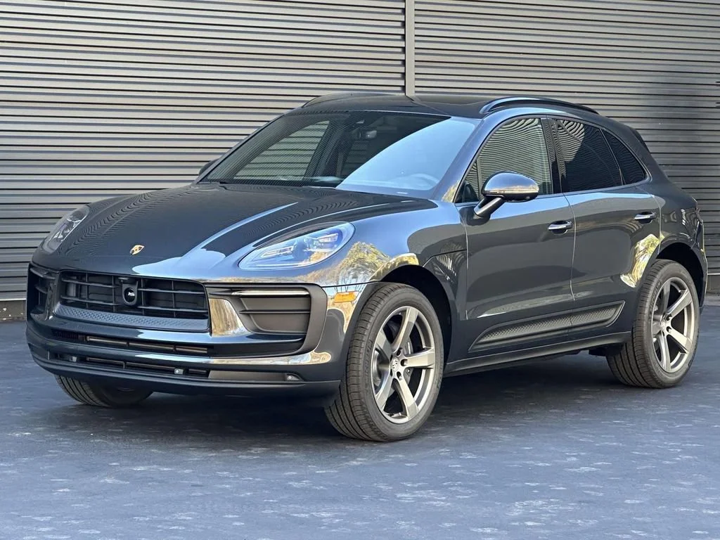 2026 Porsche Macan's photo