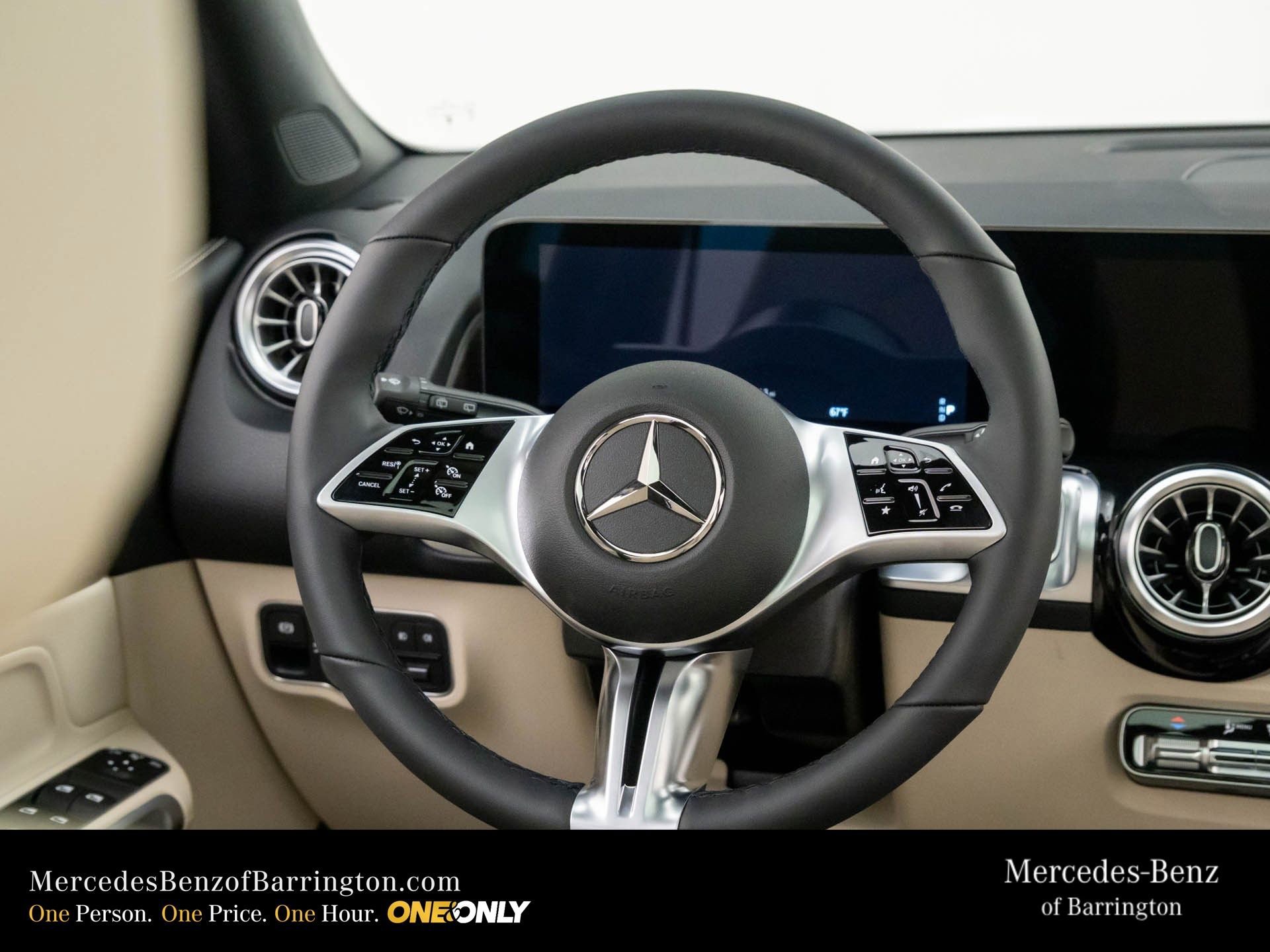 New 2026 Polar White Mercedes-Benz GLB 250 image 53