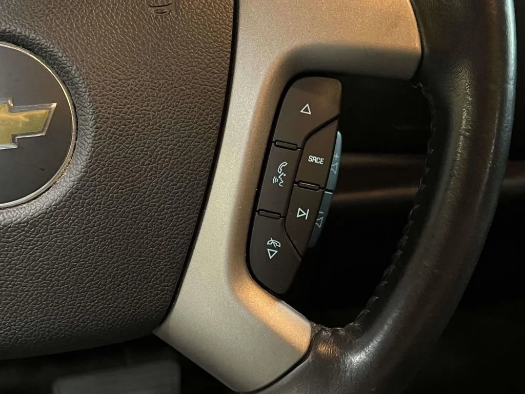 Used 2013 SUMMIT WHITE Chevrolet LT image 21
