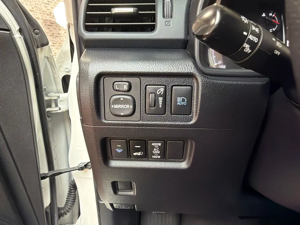 Used 2021 Blizzard Pearl Toyota Nightshade image 24
