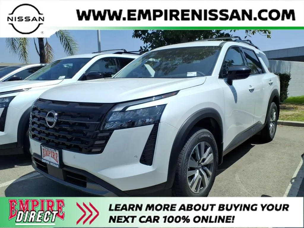 New 2026 Everest White Pearl TriCoat Nissan SL image 1