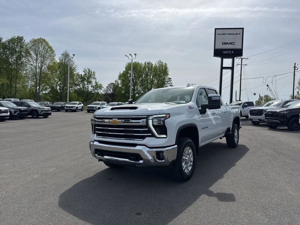 Summit White 2026 Chevrolet Silverado 2500HD LTZ Crew Cab 4WD Pickup Truck Four-Wheel Drive