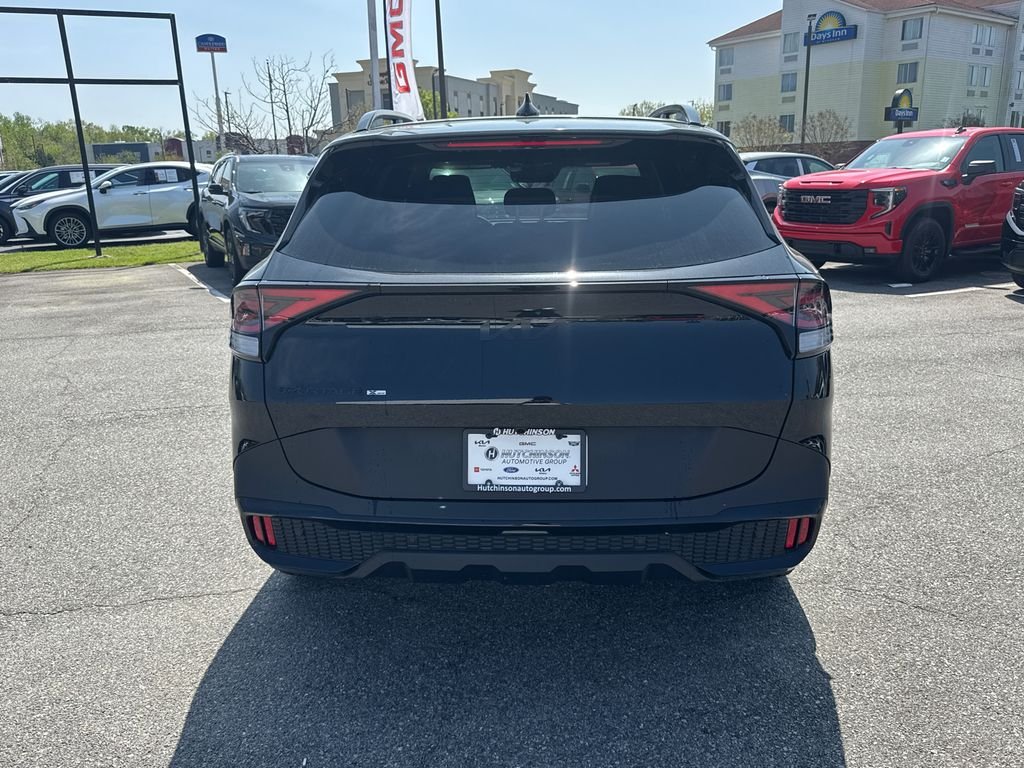 Used 2025 Black Kia X-Pro Prestige image 4