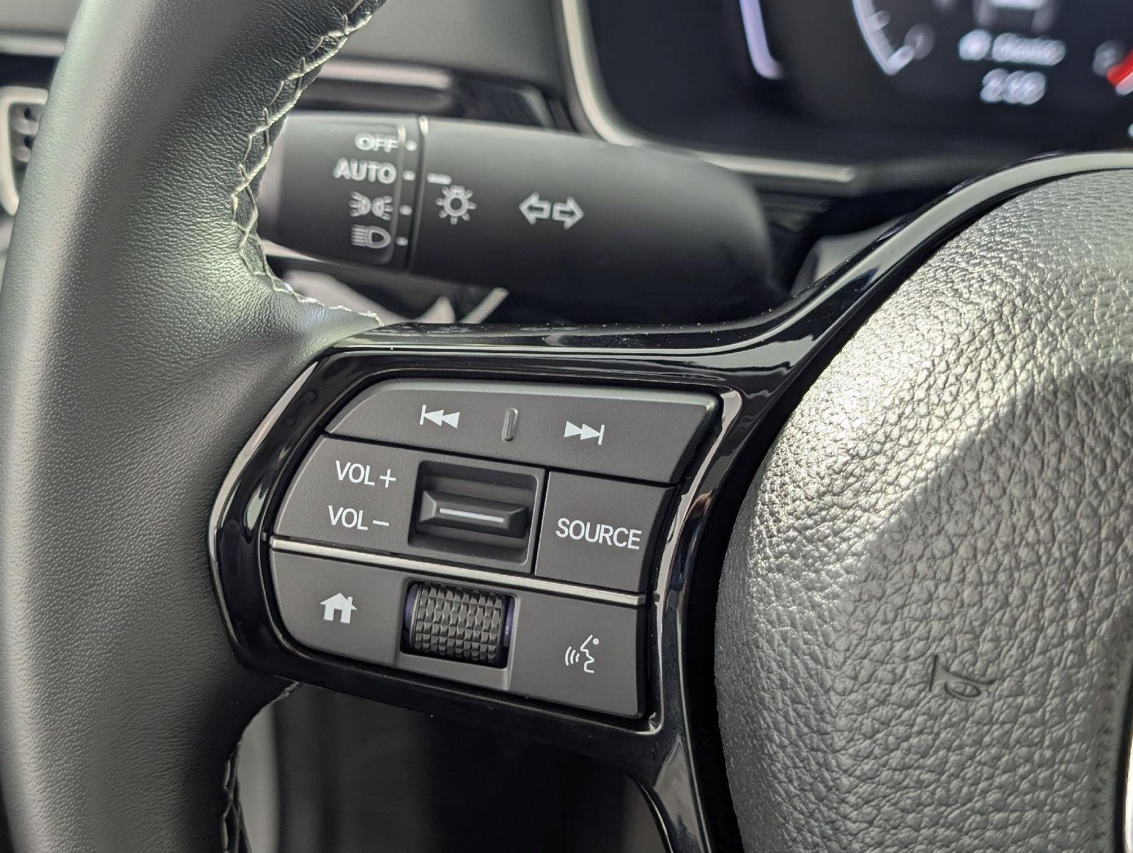 2024 Honda Civic Hatchback EX-L - Photo 16