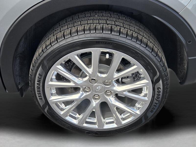 Used 2023 Silver Metallic CADILLAC FWD 4DR PREMIUM LUXURY image 12
