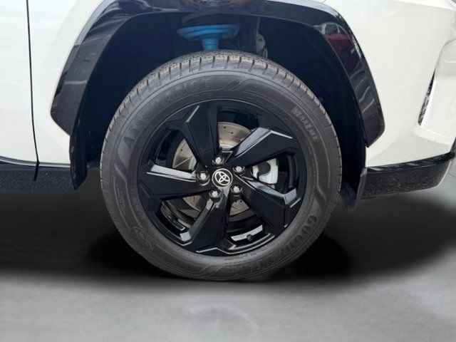 Used 2021 White Toyota XSE image 18