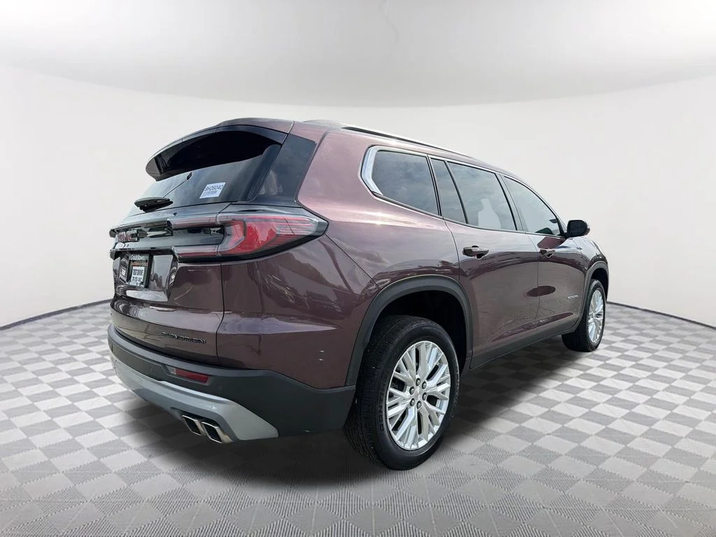 Used 2024 Brown GMC Elevation image 5