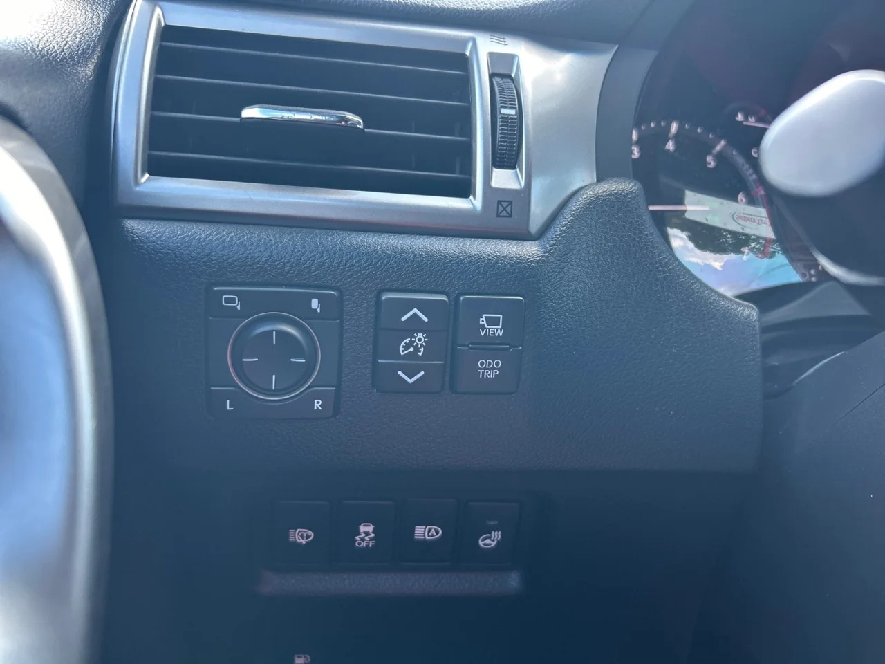Used 2023  Lexus GX 460 Luxury image 16