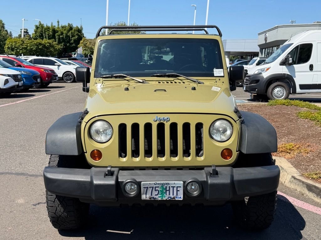 Used 2013 Commando Green Jeep Unlimited Sport image 2
