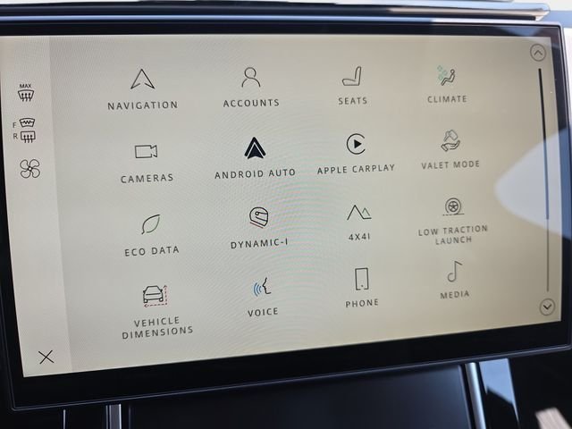 New 2026 Arroios Grey LAND ROVER Dynamic SE image 16