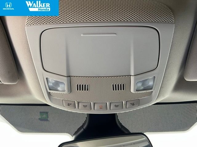 Used 2023 Black Ford SE image 27