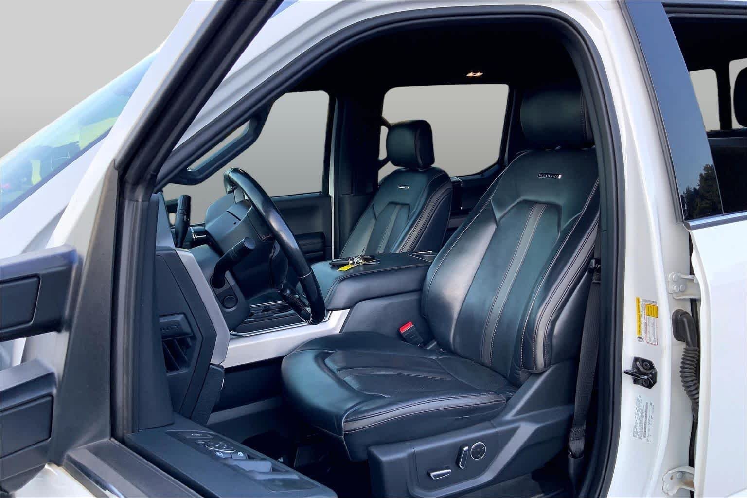 Used 2022 Star White Metallic Tri-Coat Ford Platinum image 7