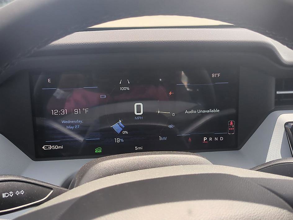 2027 Chevrolet Bolt RS - Photo 17