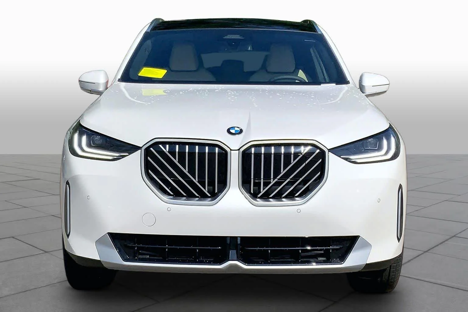 New 2026 Mineral White Metallic BMW 30 xDrive image 3