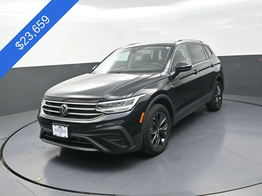 Used 2023 Black Volkswagen 2.0T SE image 4