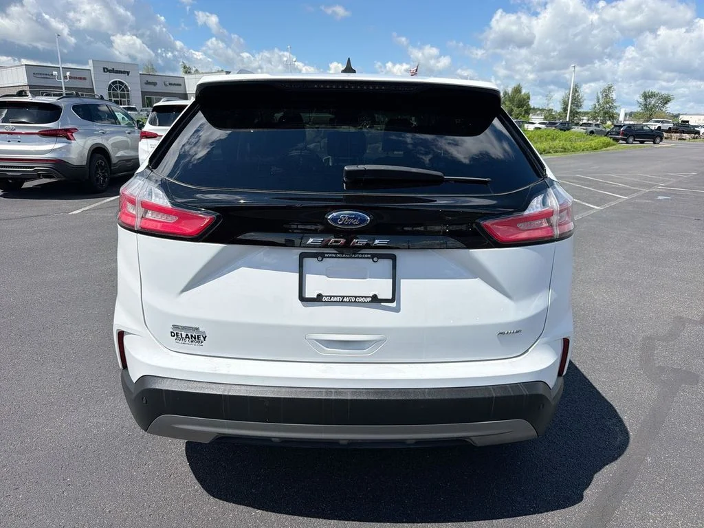Used 2024 White Ford SEL image 7