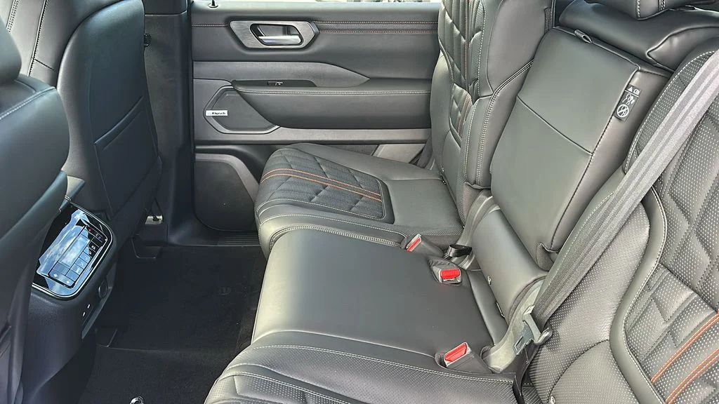 2026 Nissan Armada PRO-4X - Photo 28
