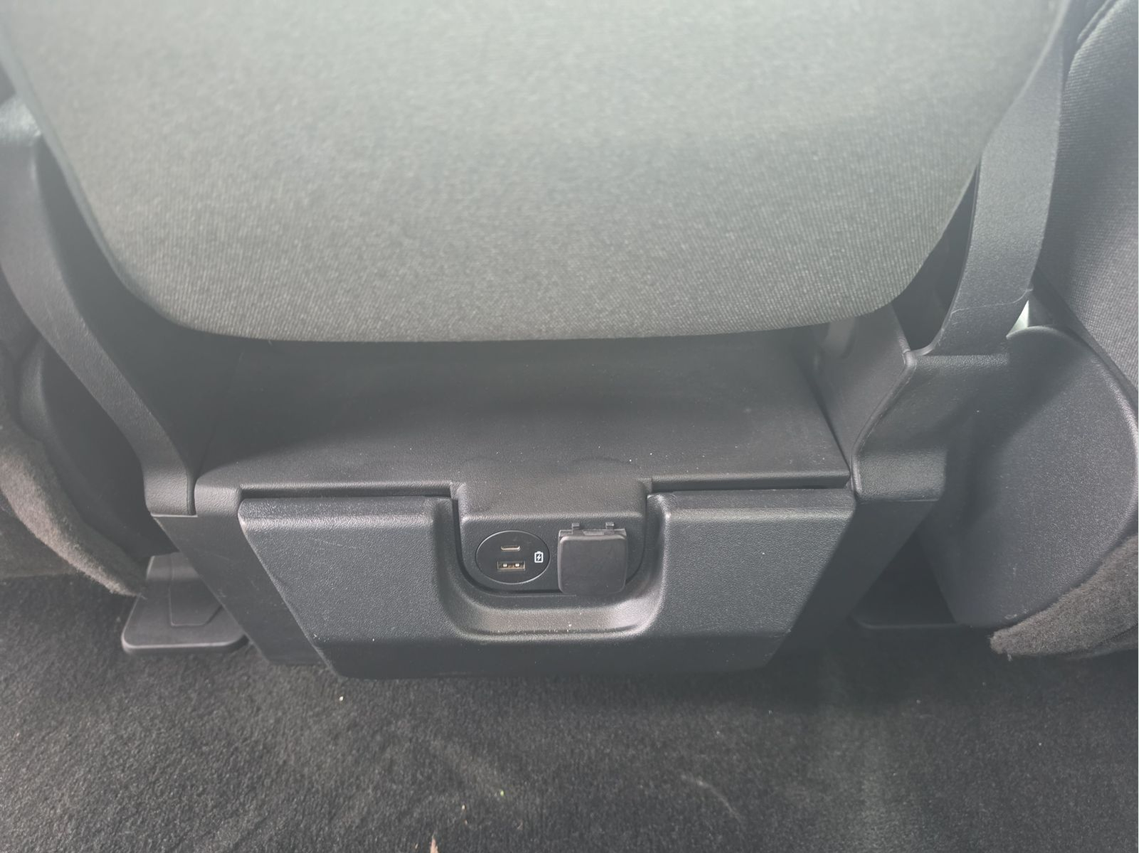 Used 2022 Oxford White Ford XLT image 14