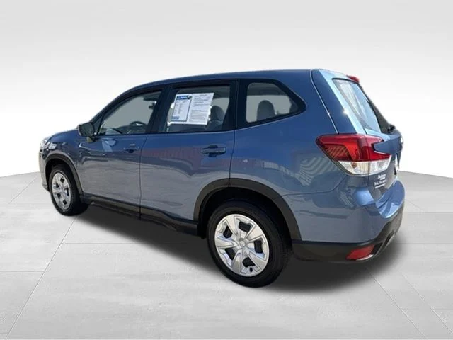 Used 2023 Blue Subaru Base image 5