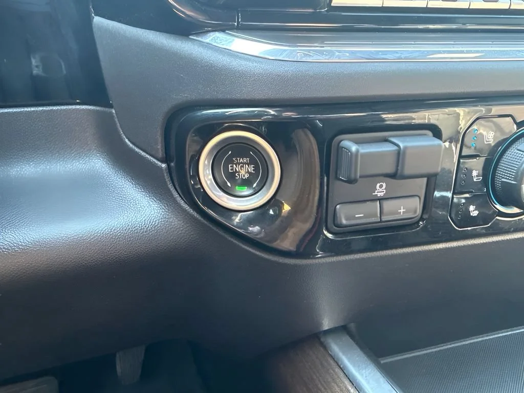 Used 2023 Black Chevrolet High Country image 20