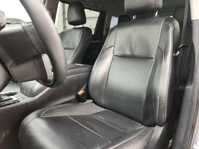 Used 2019 Gray Toyota XLE image 15