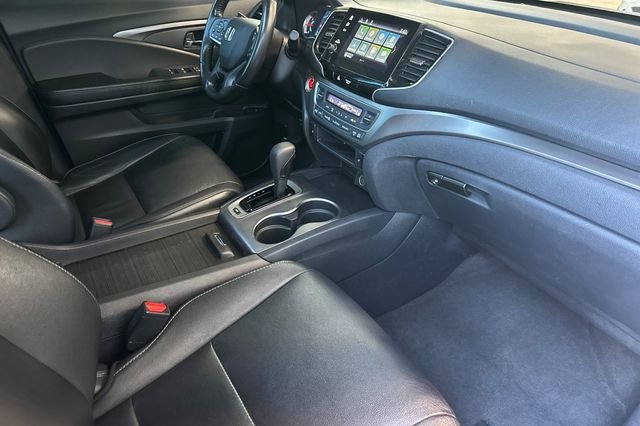 Used 2019  Honda EX-L image 18