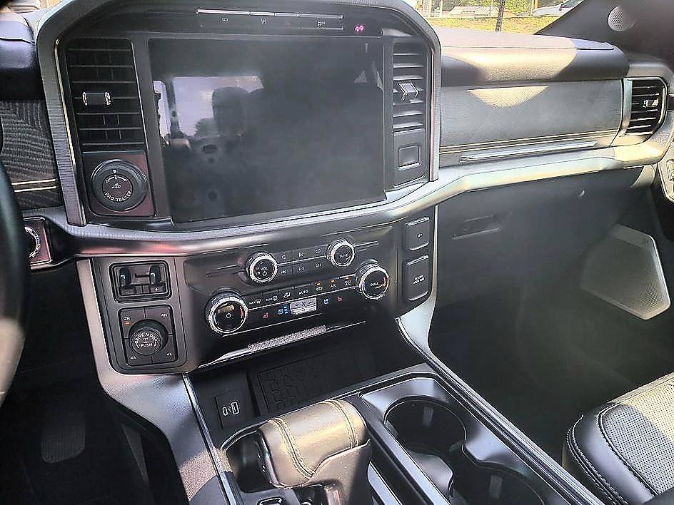 Used 2023 Gray Metallic Ford Platinum image 21