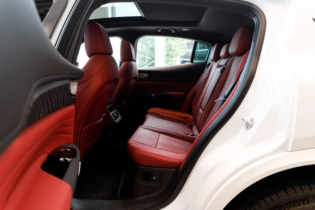 Used 2023 Bianco Maserati Modena image 24