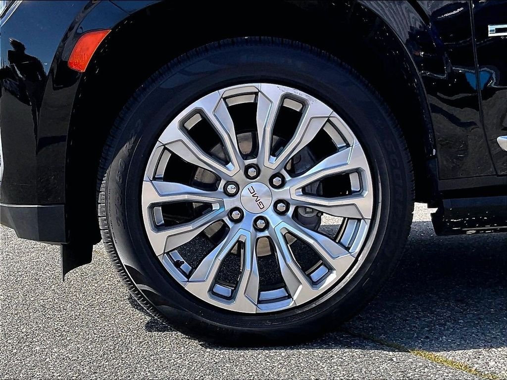Used 2023 Black GMC Denali image 7
