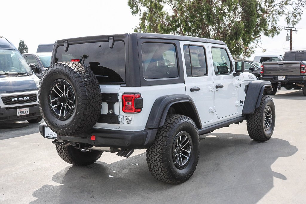 New 2026 Bright White Clearcoat Jeep Willys 392 image 9