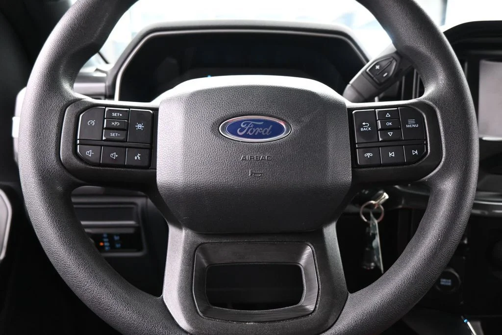 Used 2023 Oxford White Ford XL image 22