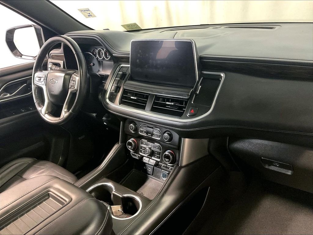 Used 2021 Gray Chevrolet Z71 image 14
